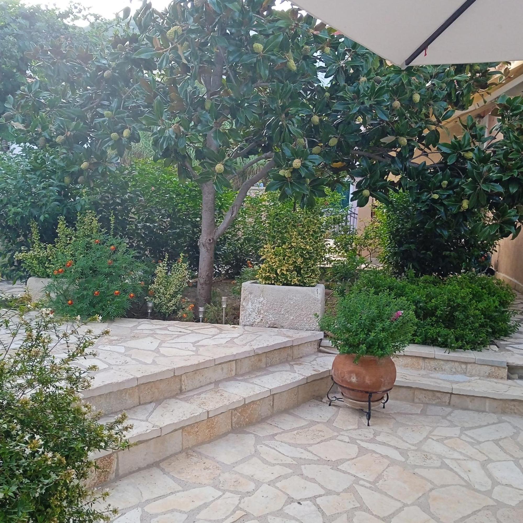 La Casa Di Bella A Tradional Stone House With Barbecue Villa Kariá Exteriör bild